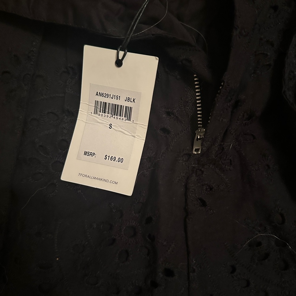 7 For All Mankind Black Lace Shorts - Picture 3 of 5